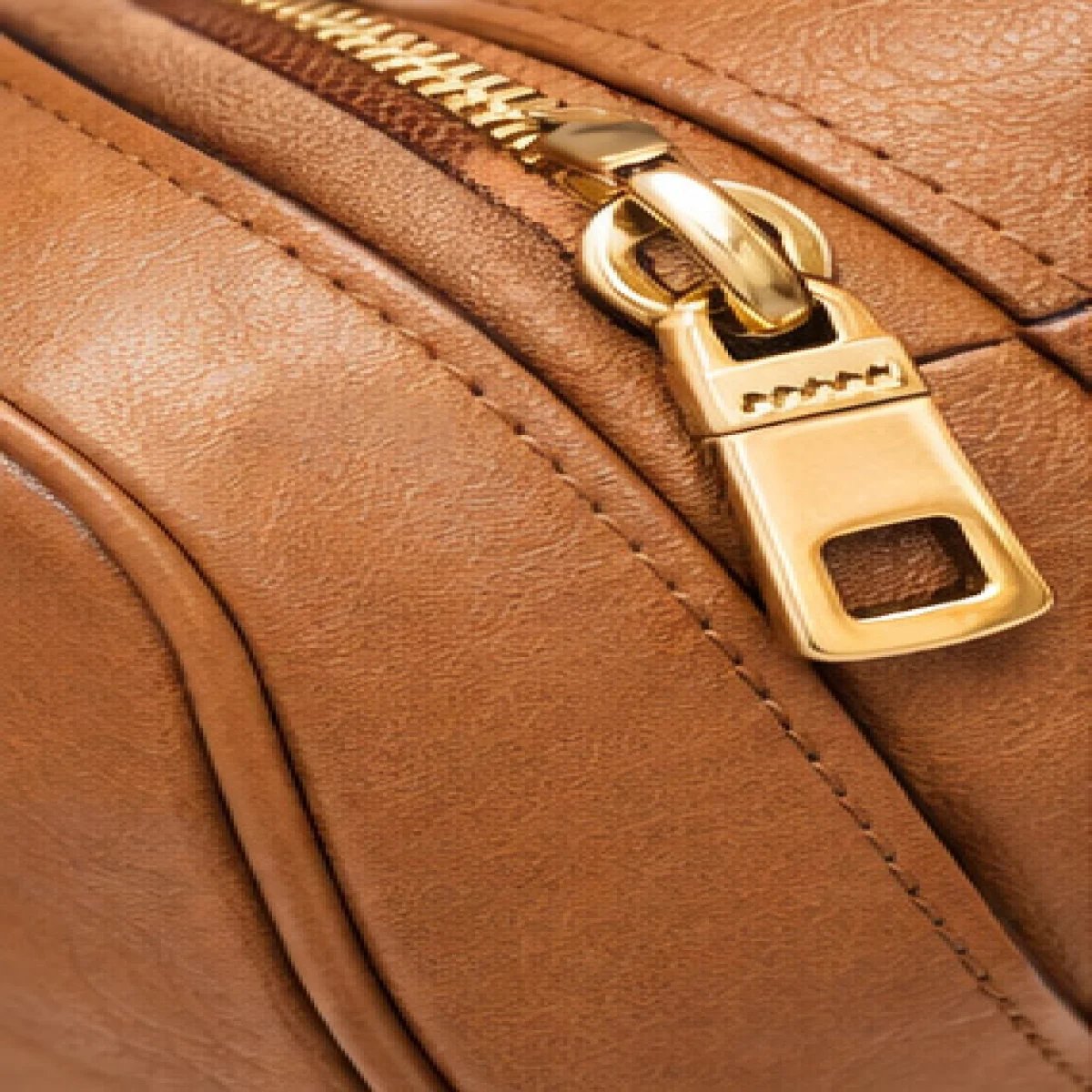 Miu Miu Leather Top Handle Boston Bag - صورة 8