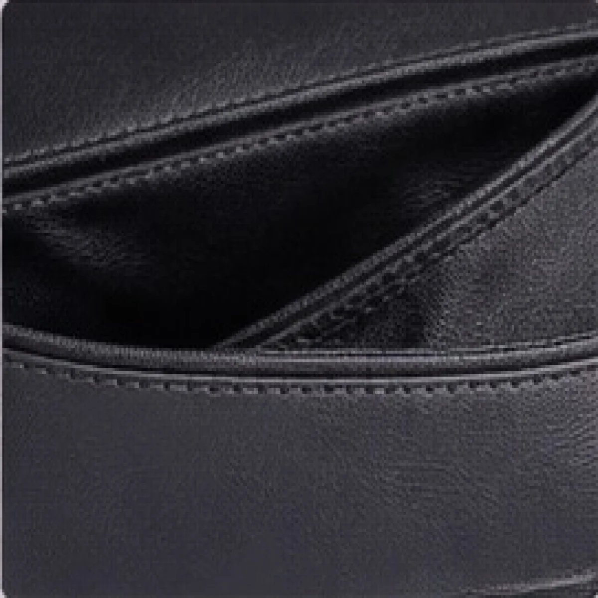 Gucci GG Supreme Cosmetic Pouch - صورة 4