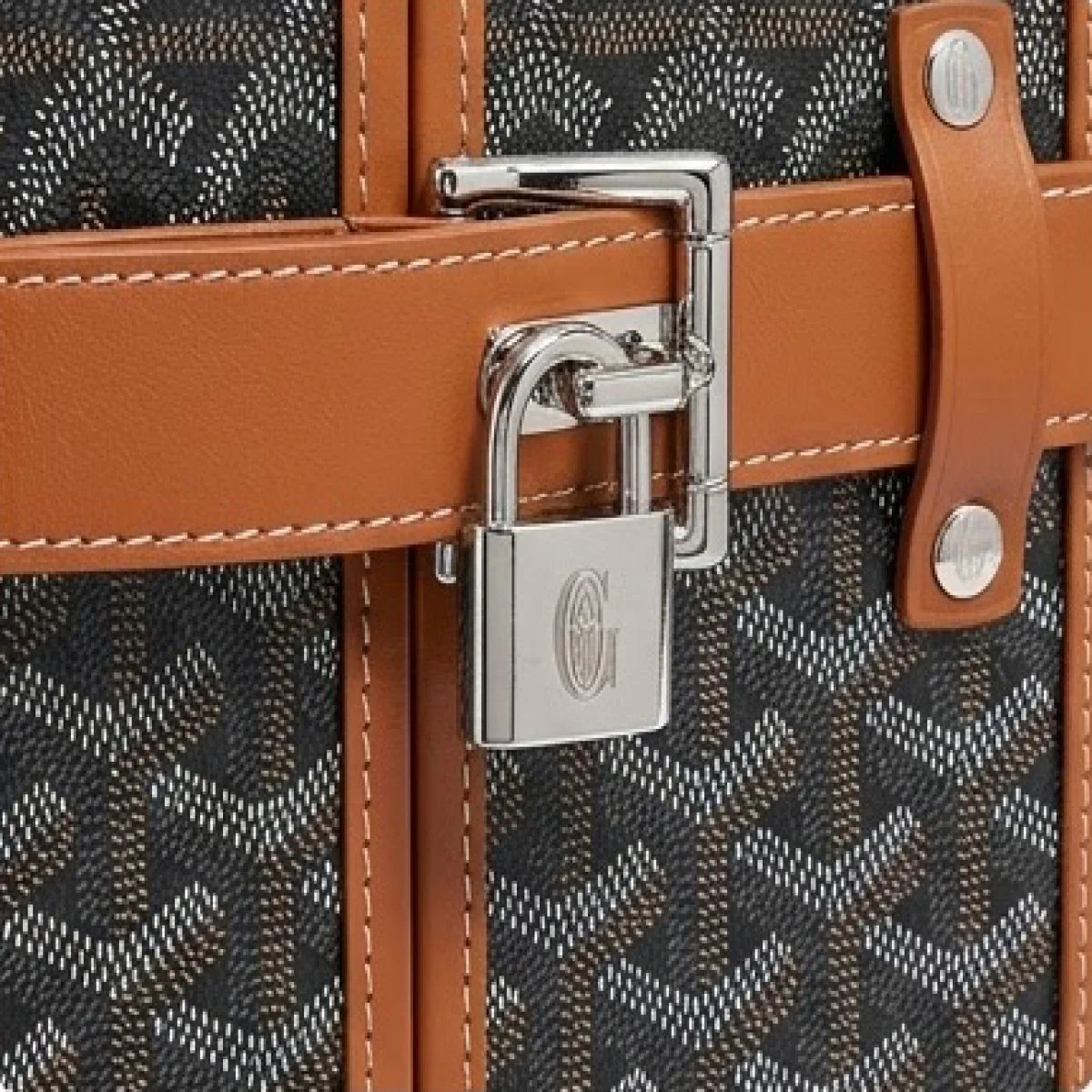 Goyard – Goyardine Rolling Travel Suitcase Brown Leather Trim Edition - صورة 3