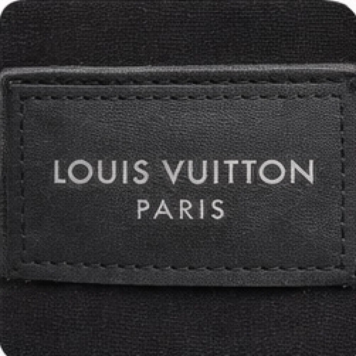 Louis Vuitton Monogram Eclipse Utility Messenger Bag - صورة 7