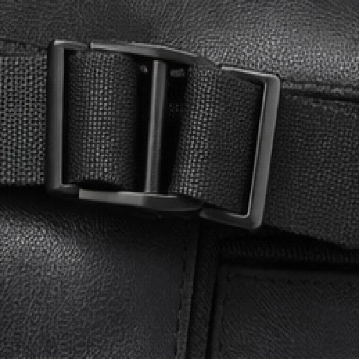 Bottega Veneta Minimal Leather Belt Bag - صورة 3