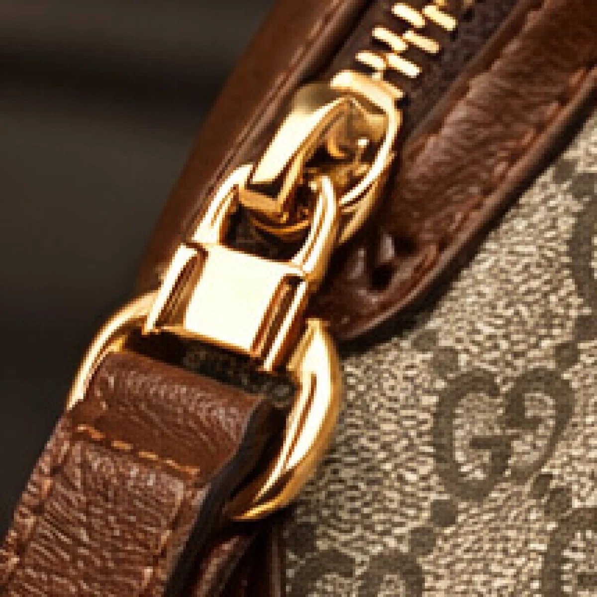 Gucci Ophidia GG Supreme Small Crossbody Bag - صورة 2