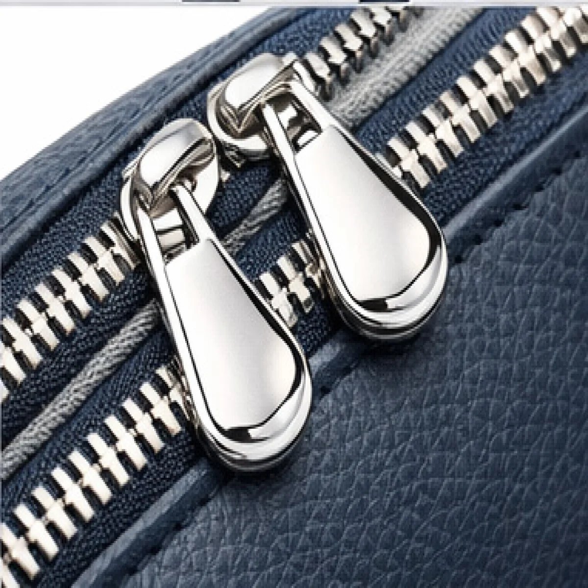 Hermès Bolide 31 Classic Leather – Blue Edition - صورة 5