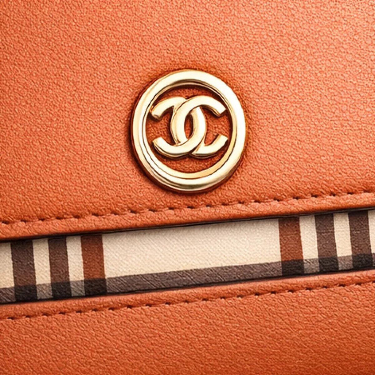 Burberry Stripe Leather Wallet Crossbody Bag - صورة 11