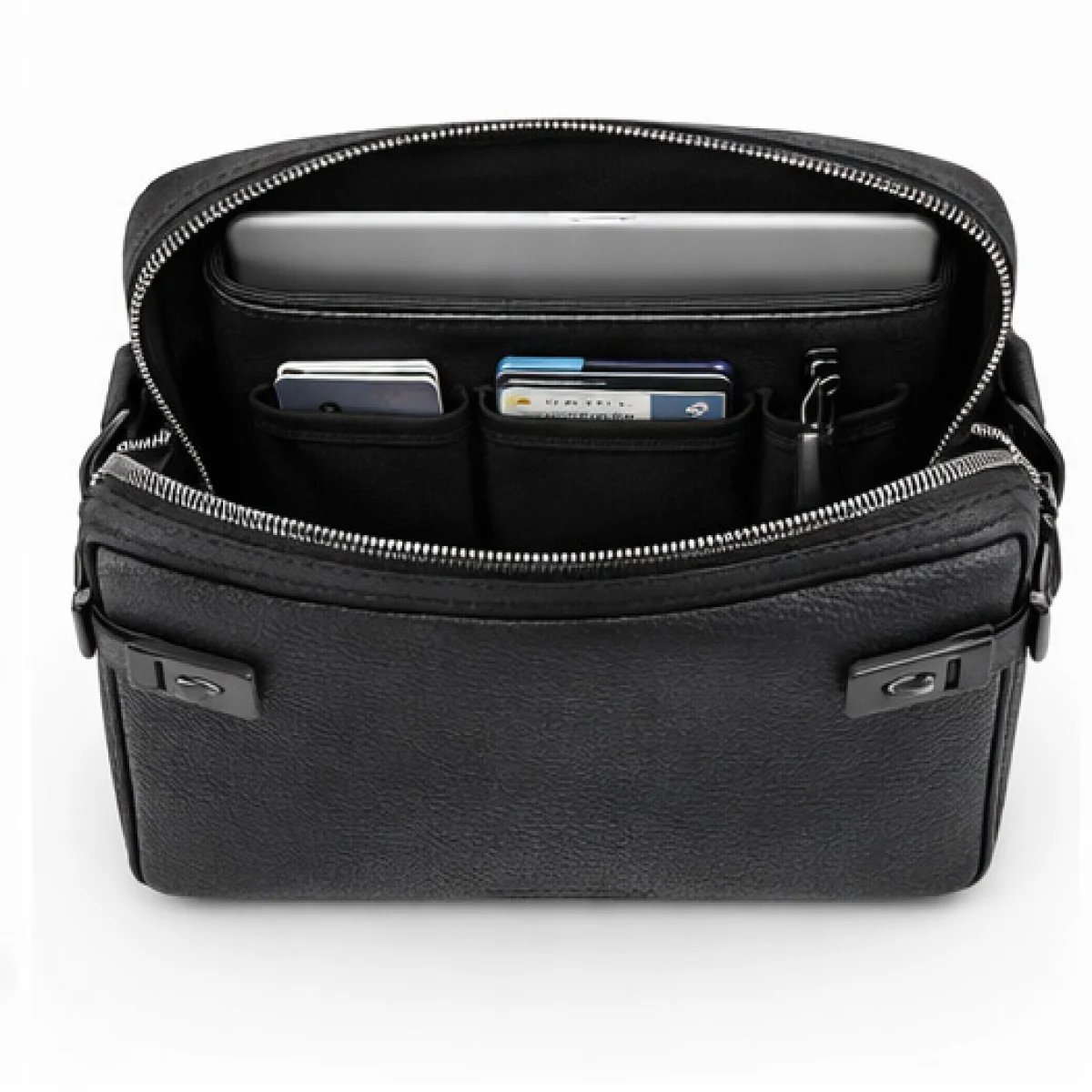 Salvatore Ferragamo Minimal Leather Crossbody Bag – Black Edition - صورة 7