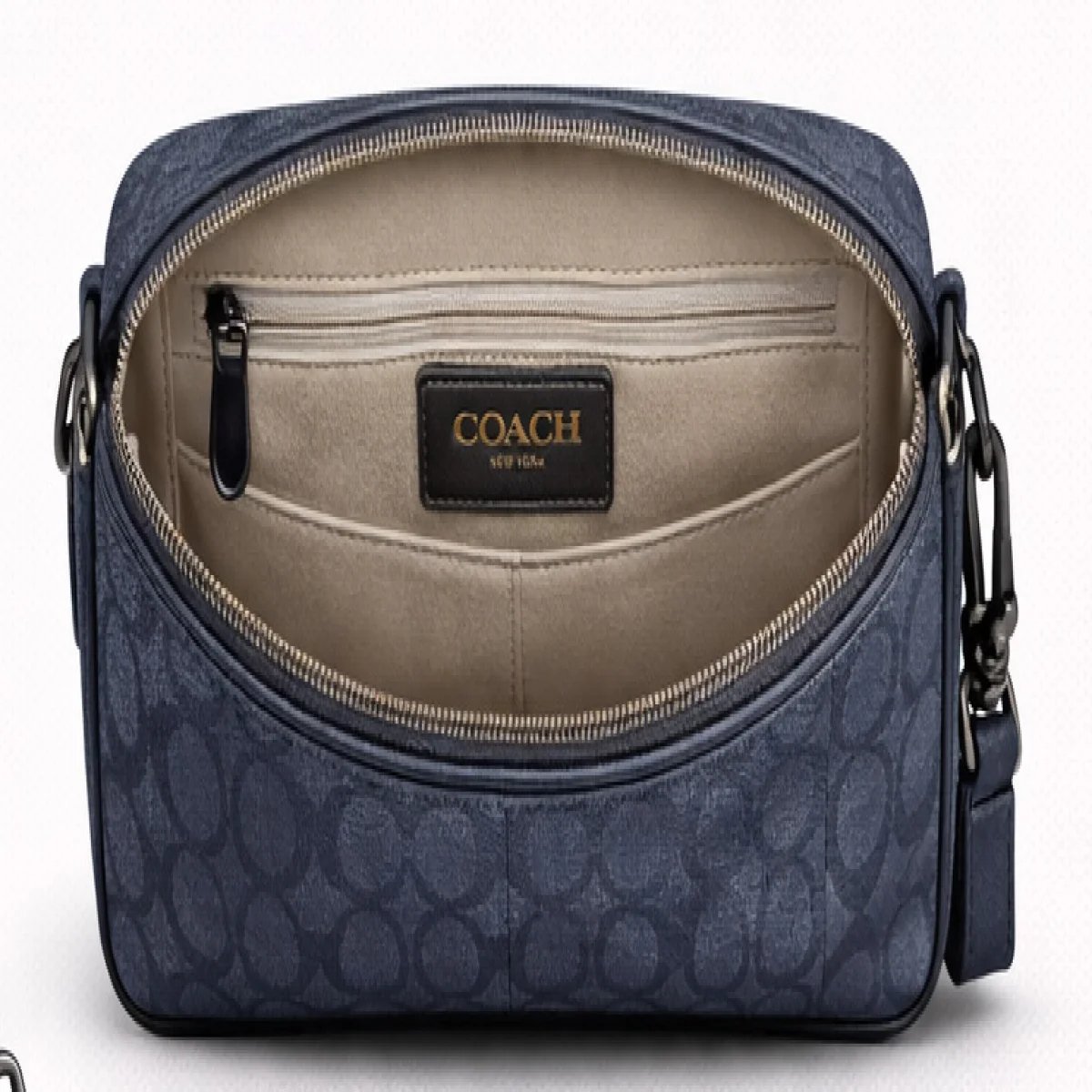 Coach Signature Jacquard Crossbody Bag - صورة 10