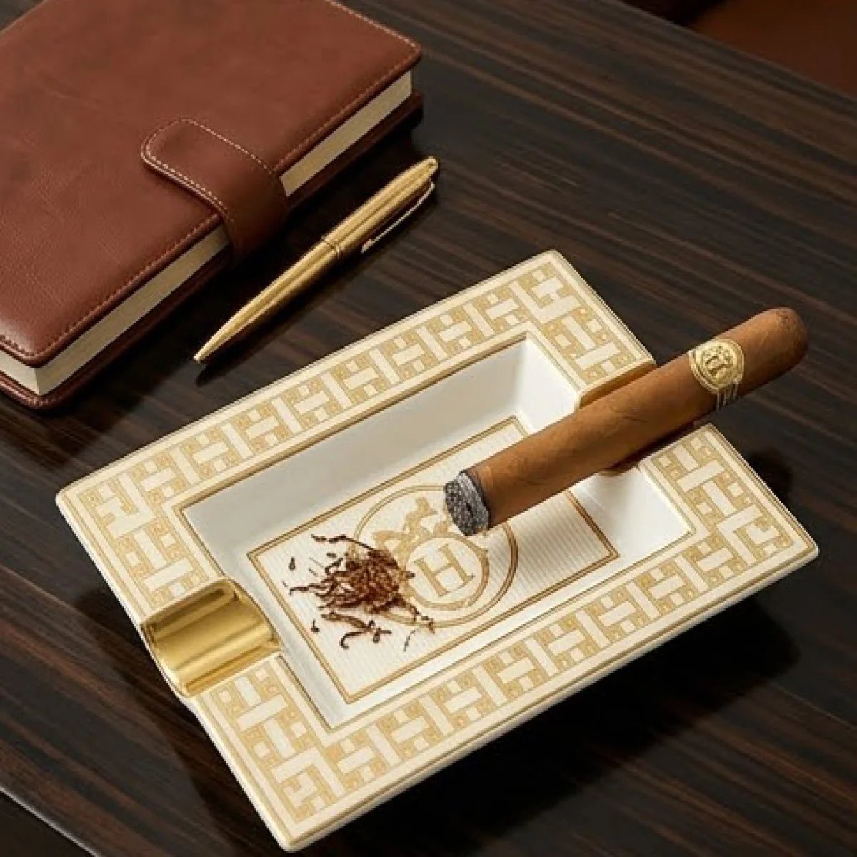 HERMÈS – Luxury Gold Accent Serving Dish - صورة 2