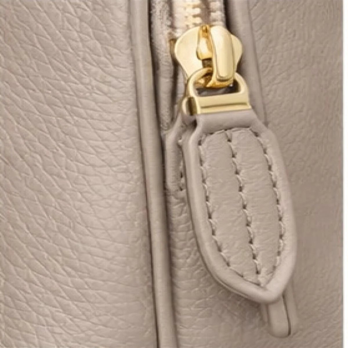 Hermès Lindy Mini Bag – Grey Edition - صورة 8