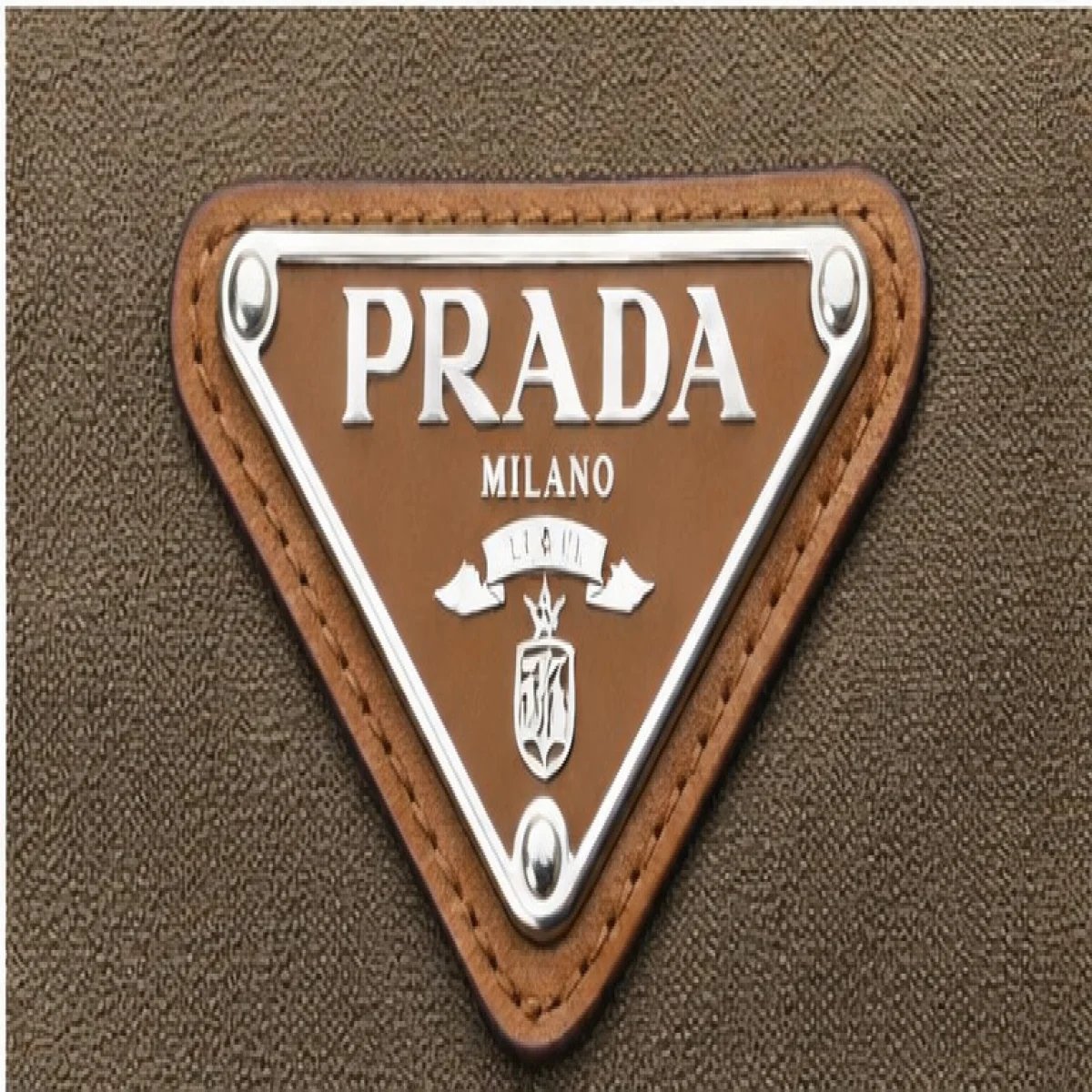 Prada Re-Nylon Flap Messenger Bag – Beige Edition - صورة 3