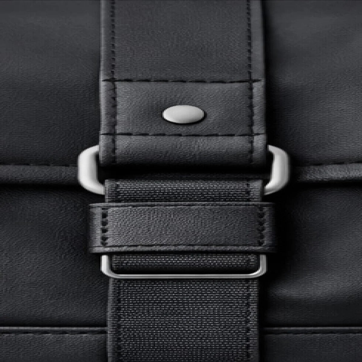 Prada Urban Nylon Messenger Bag - صورة 3