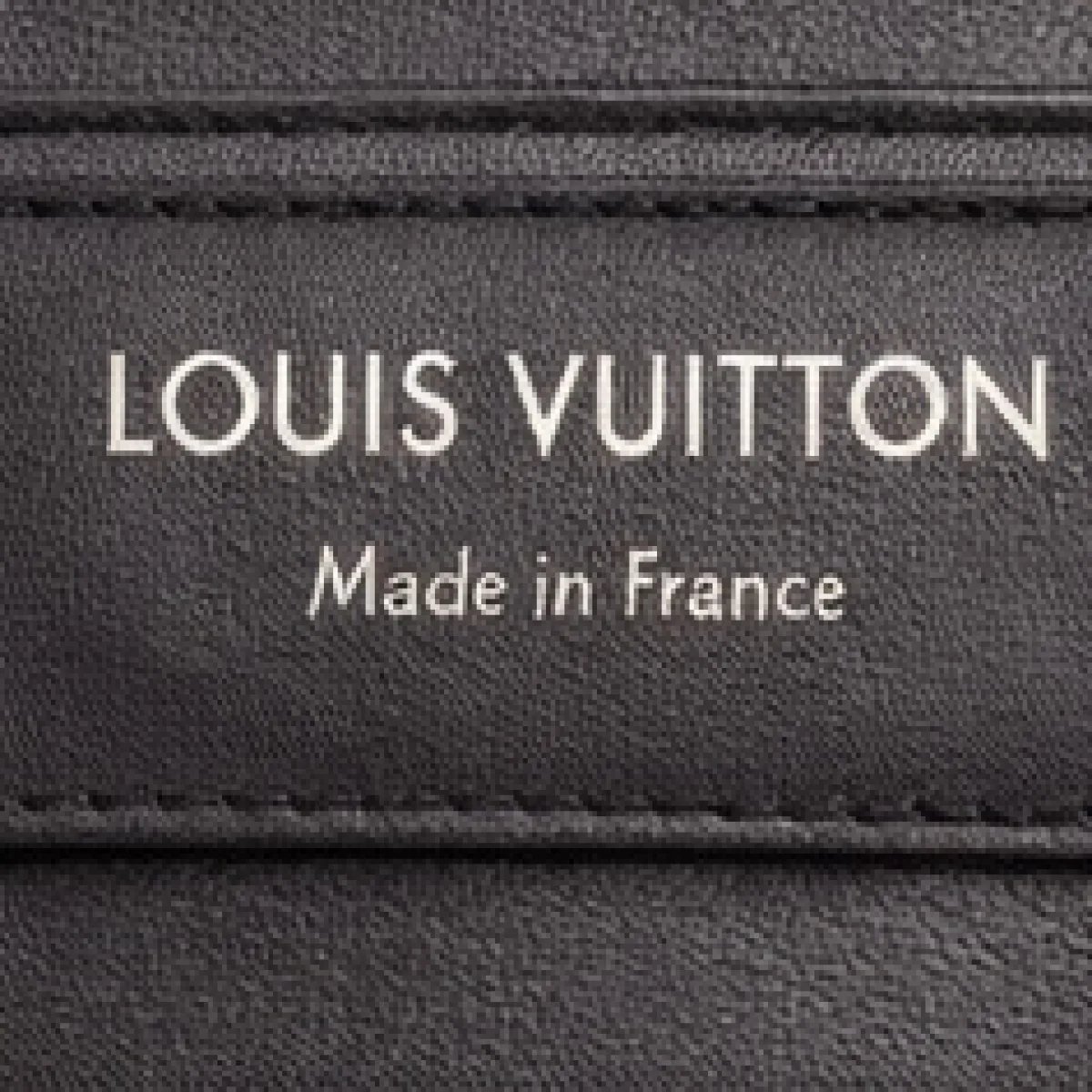 : Louis Vuitton Pont 9 Soft Epi Leather Handbag - صورة 7