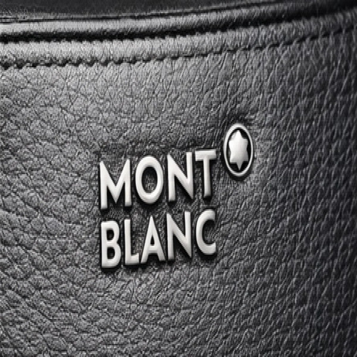 Montblanc Classic Leather Crossbody Bag – Black Edition - صورة 3