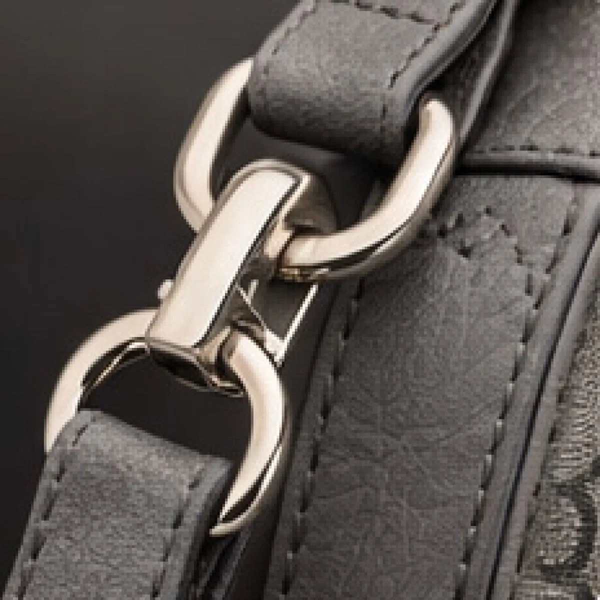 Gucci GG Supreme Mini Shoulder Bag - صورة 10