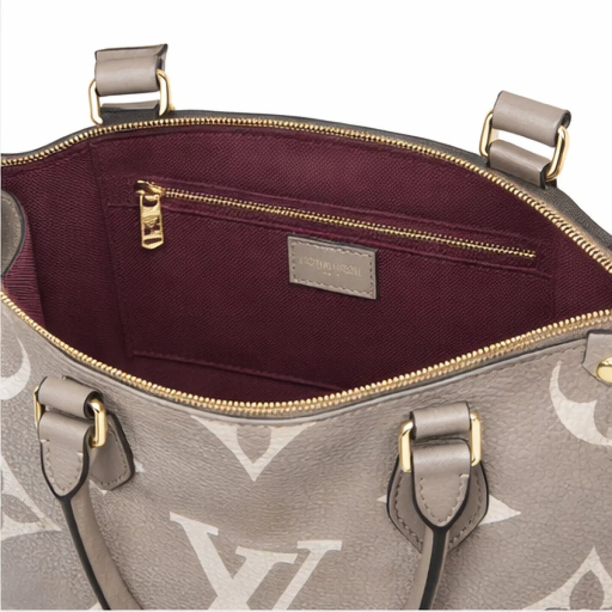 : Louis Vuitton Onthego GM Monogram Empreinte – Grey Edition - صورة 3