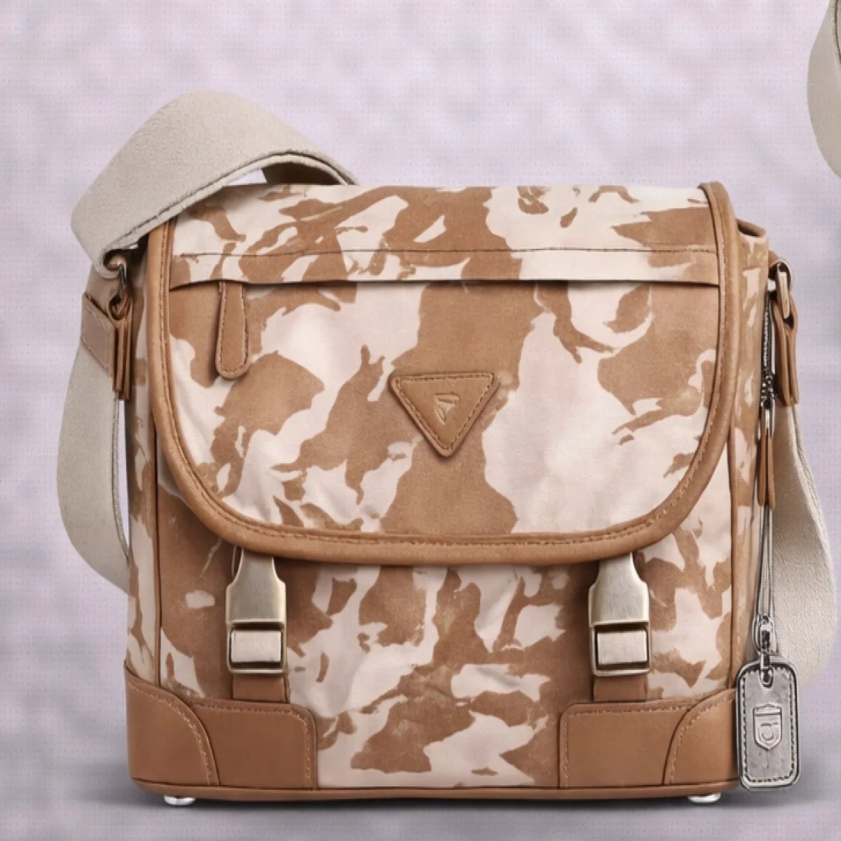 Prada Camouflage Canvas Messenger Bag - صورة 7