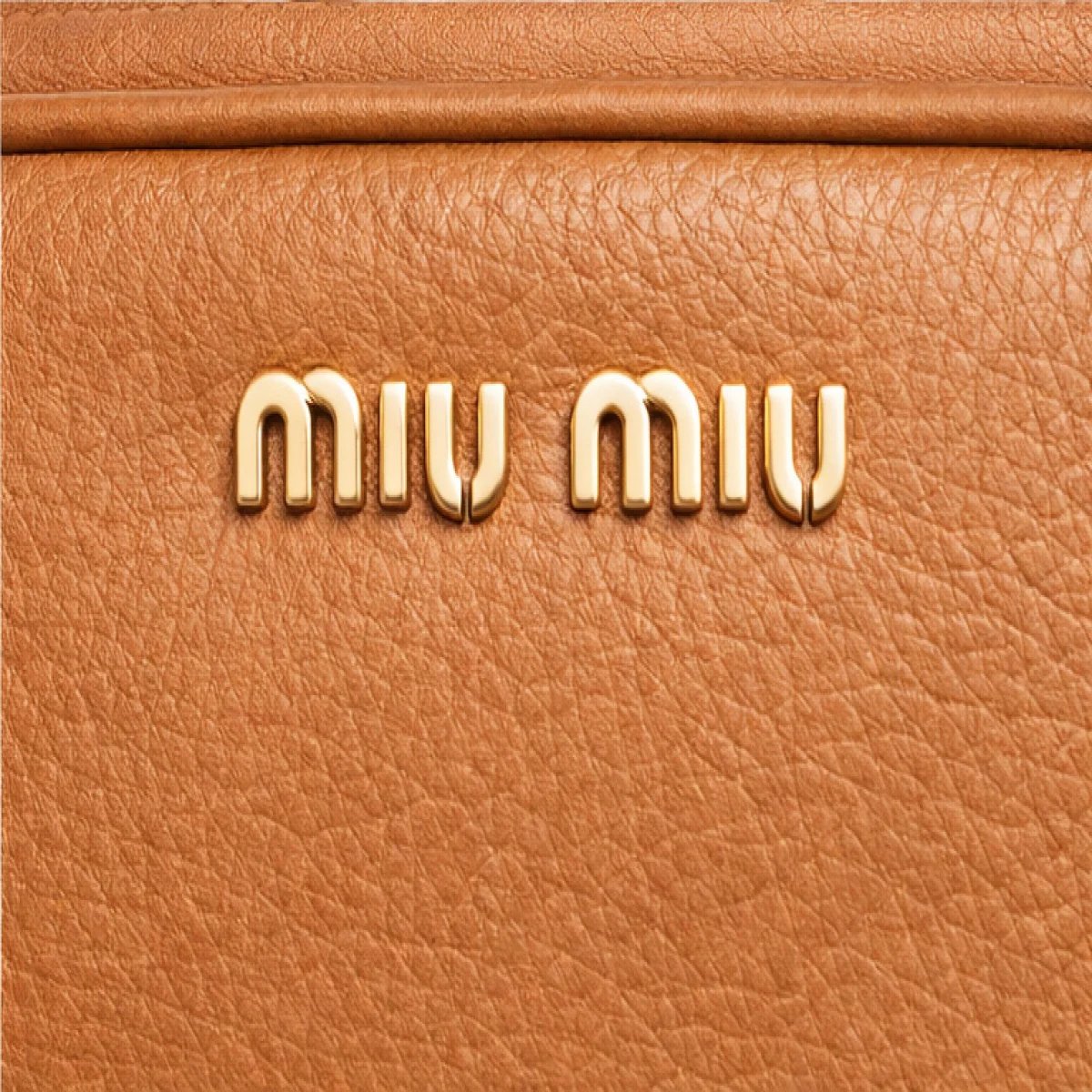 Miu Miu Leather Top Handle Boston Bag - صورة 9