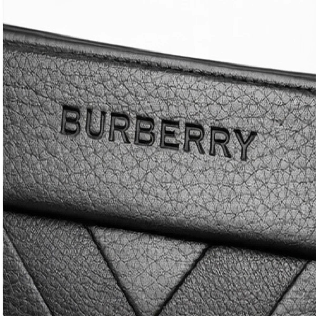 Burberry Leather Clutch Bag – Black Edition - صورة 2