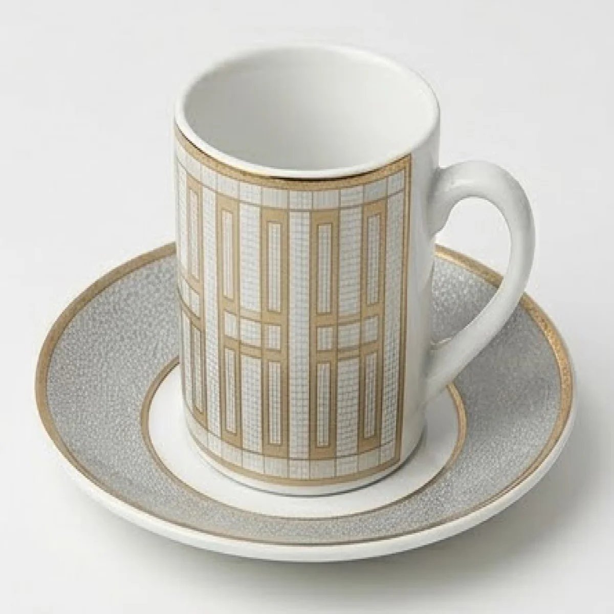 Royal Porcelain – Luxury Ceramic Cup Set - صورة 2