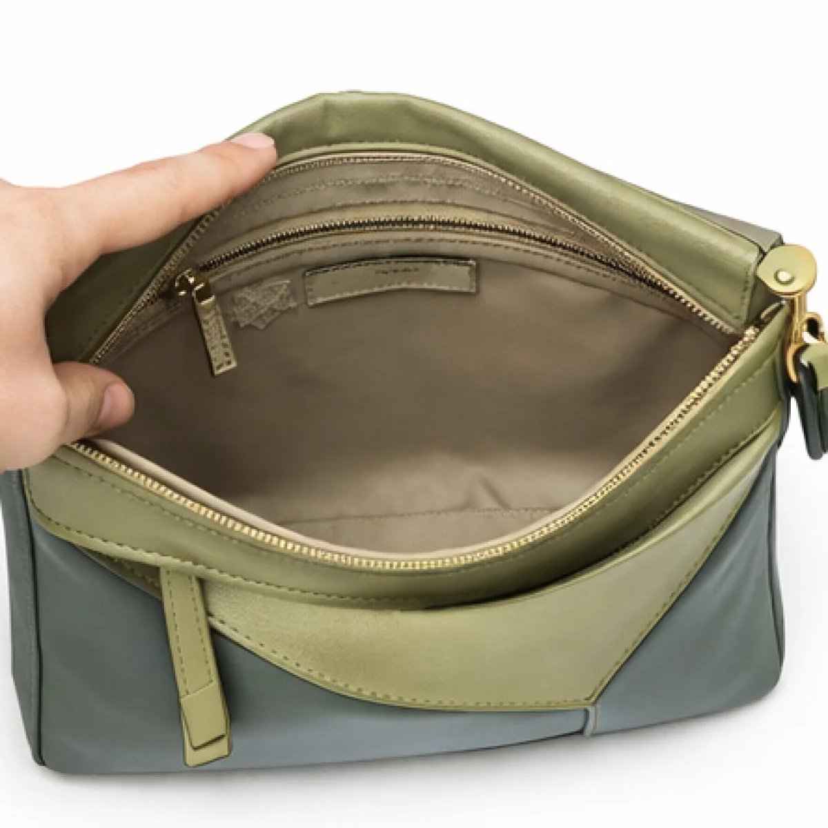 Loewe Puzzle Edge Leather Shoulder Bag - صورة 5