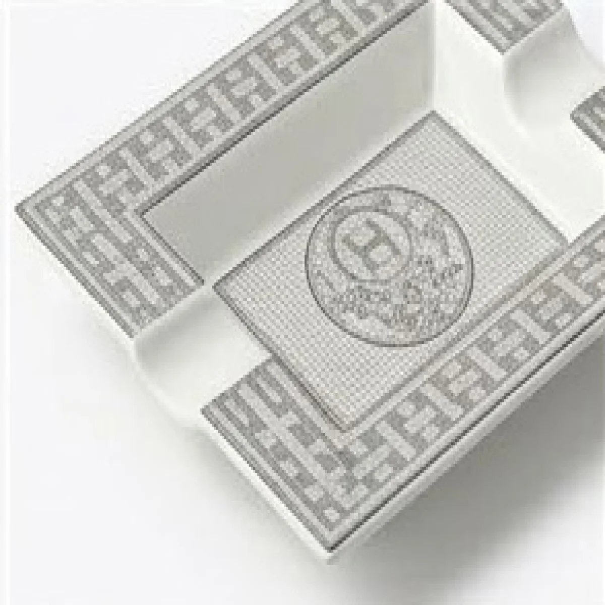 HERMÈS – Luxury Serving Dish - صورة 3