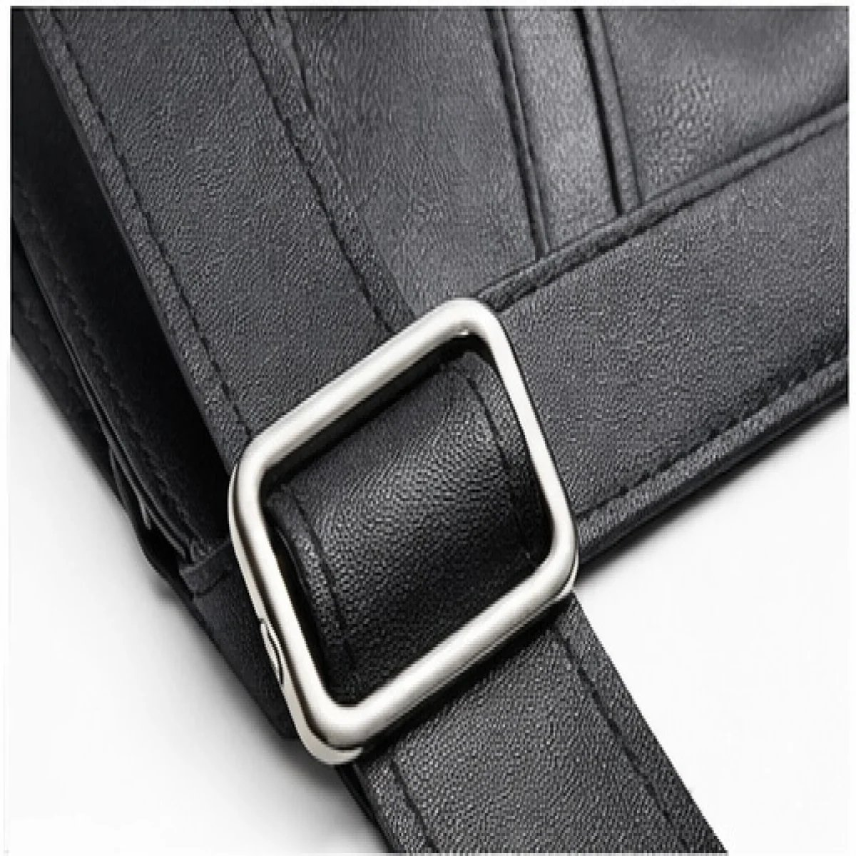 Gucci Leather Messenger Bag – Urban Minimal Edition - صورة 3