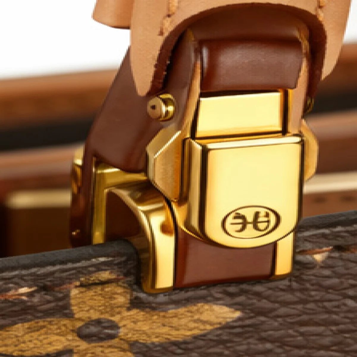 : Louis Vuitton Capucines BB – Monogram Edition - صورة 2