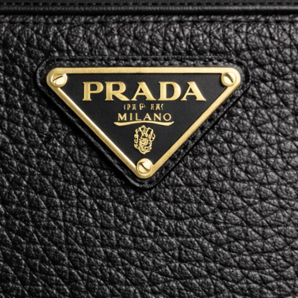 Prada – Saffiano Leather Clutch – Black Edition - صورة 2