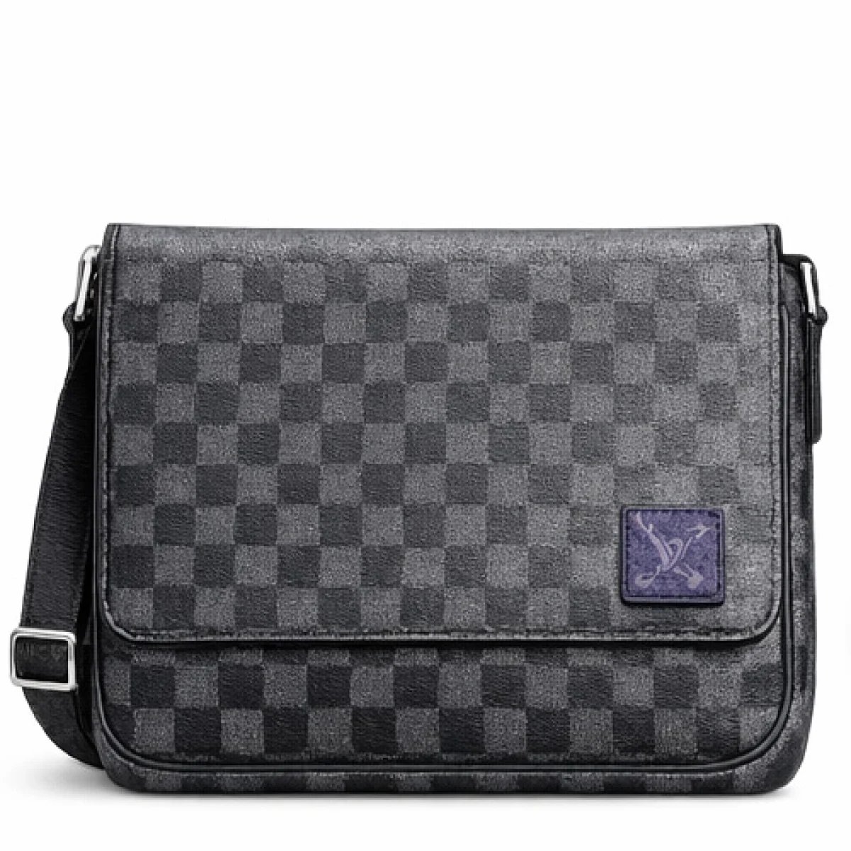 Louis Vuitton Damier Graphite Messenger Bag – Urban Classic - صورة 9