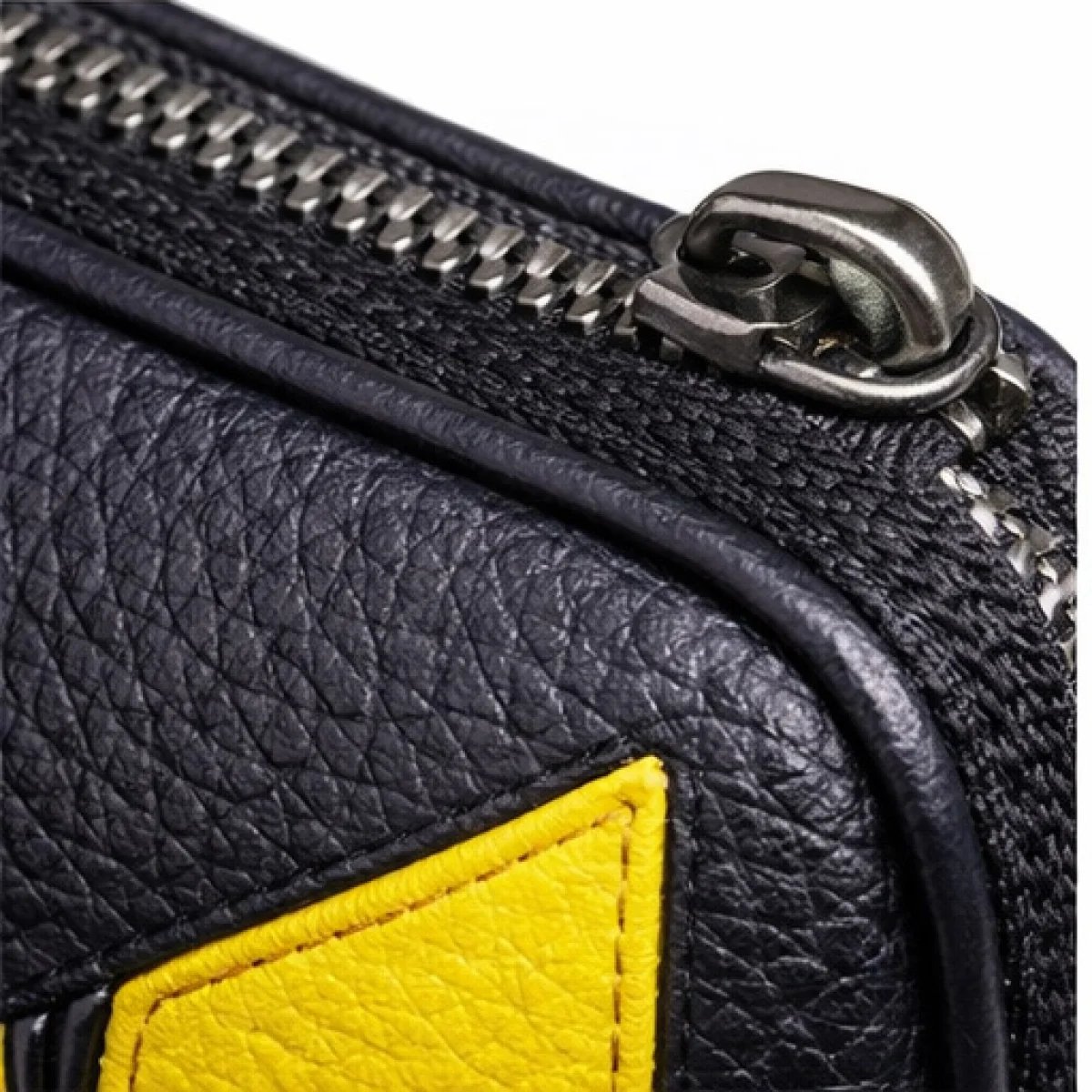 Noir Edge Milano – Monster Eyes Leather Zip Clutch – Black & Yellow Edition - صورة 3