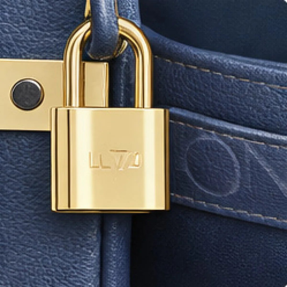 Louis Vuitton Monogram Empreinte Chain Tote Bag - صورة 3