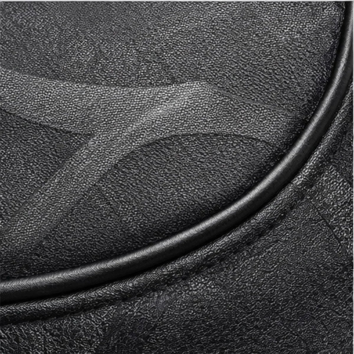Burberry Embossed Leather Crossbody Bag – Black Edition - صورة 3