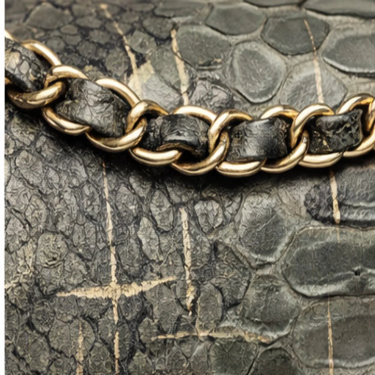 Chanel Vintage Python Classic Flap Bag - صورة 7