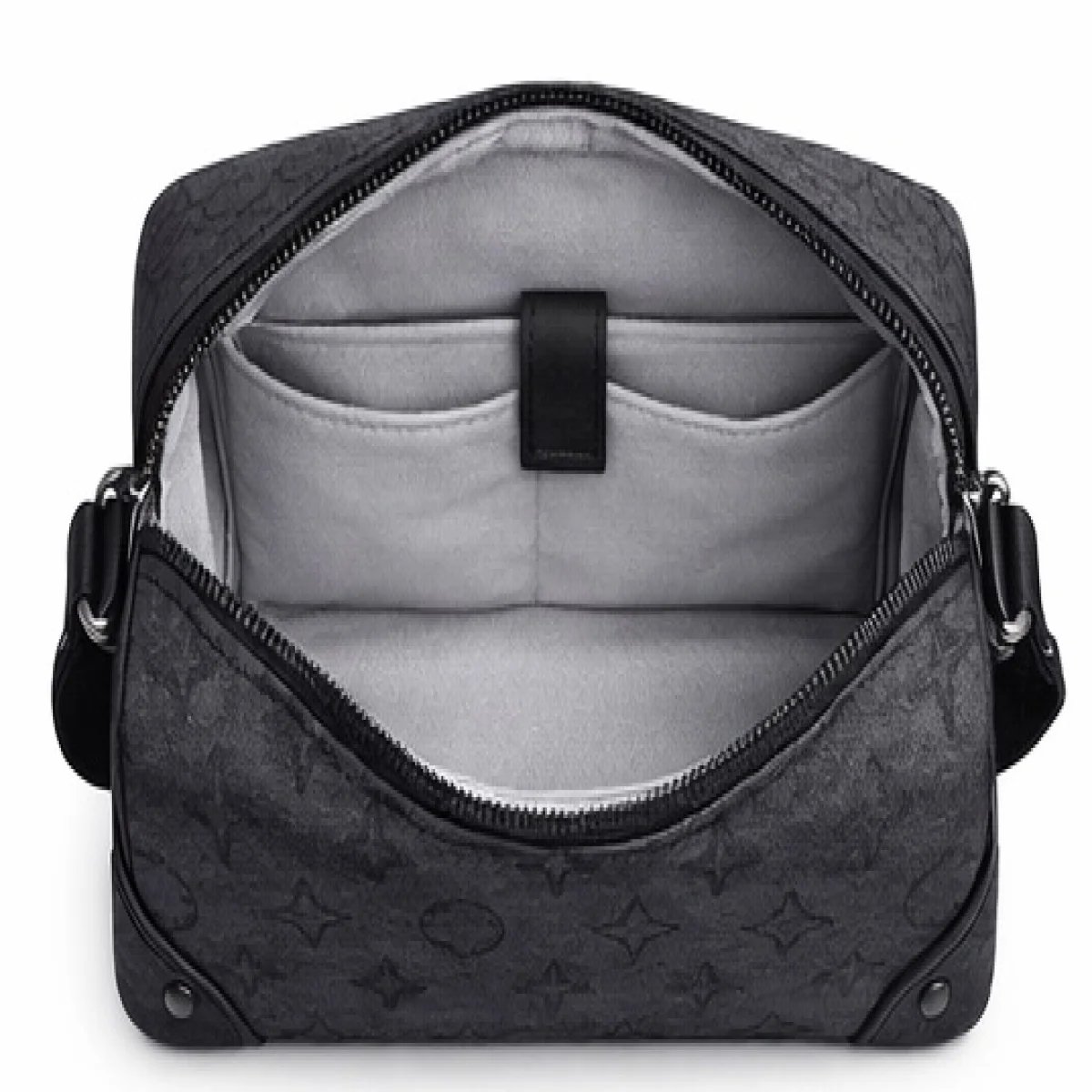 Loewe Anagram Leather Messenger Bag - صورة 6
