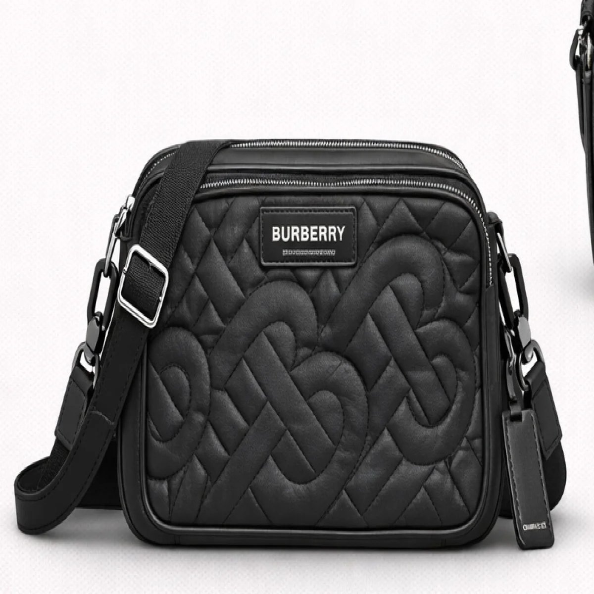 Burberry Quilted Logo Camera Crossbody Bag - صورة 6