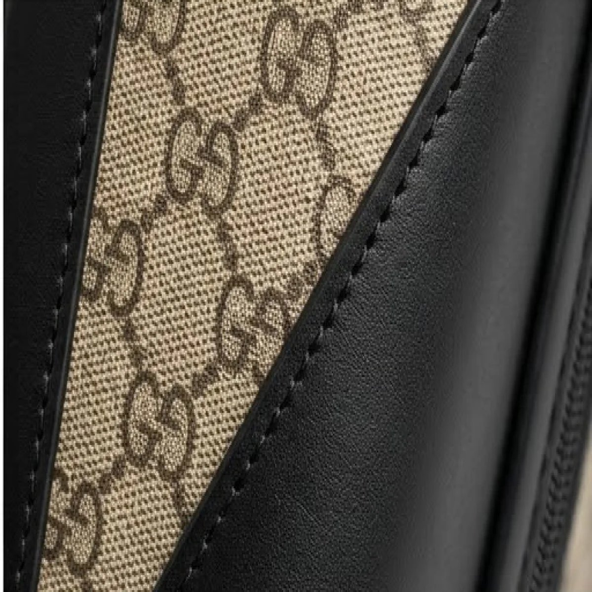 Gucci – GG Supreme Rolling Travel Suitcase Classic Edition - صورة 3