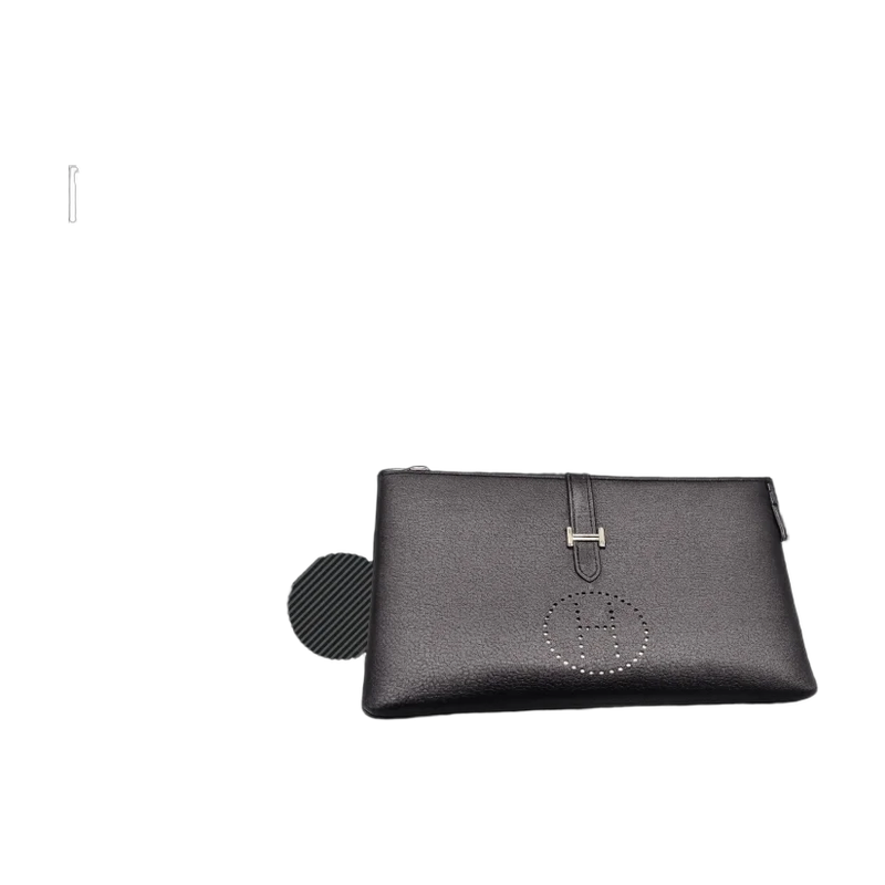 Paris – Evelyne H Leather Zip Clutch – Black Edition | تصميم فاخر كلاسيكي | باقر ستور العراق