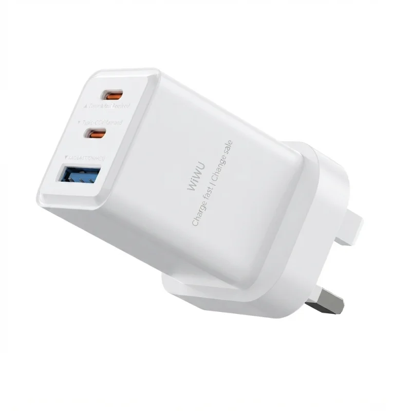 شاحن WIWU Cube Wi-G026 GaN سريع بقوة 67W مع منفذين USB-C ومنفذ USB-A – 6977703656794