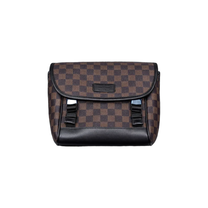 Damier Ebene Messenger Flap Bag | تصميم فاخر كلاسيكي | باقر ستور العراق
