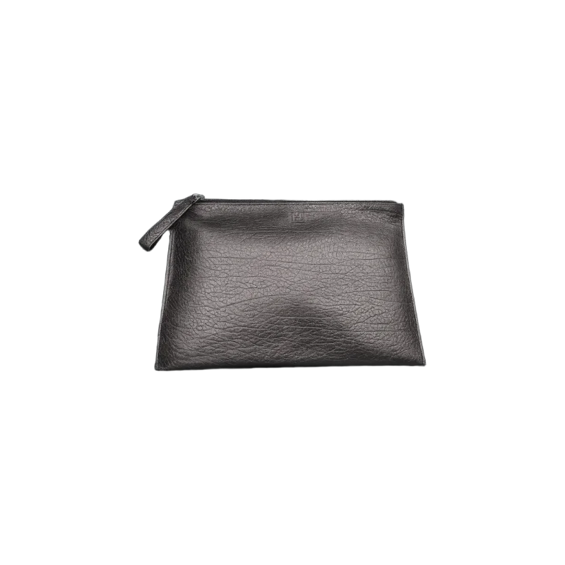 Minimalist Leather Zip Pouch Clutch – Black Edition | تصميم فاخر كلاسيكي | باقر ستور العراق