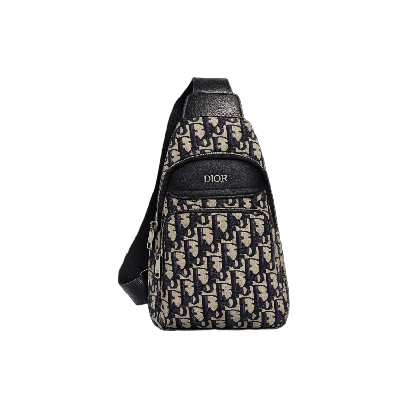 Oblique Canvas Sling Bag | تصميم فاخر كلاسيكي | باقر ستور العراق